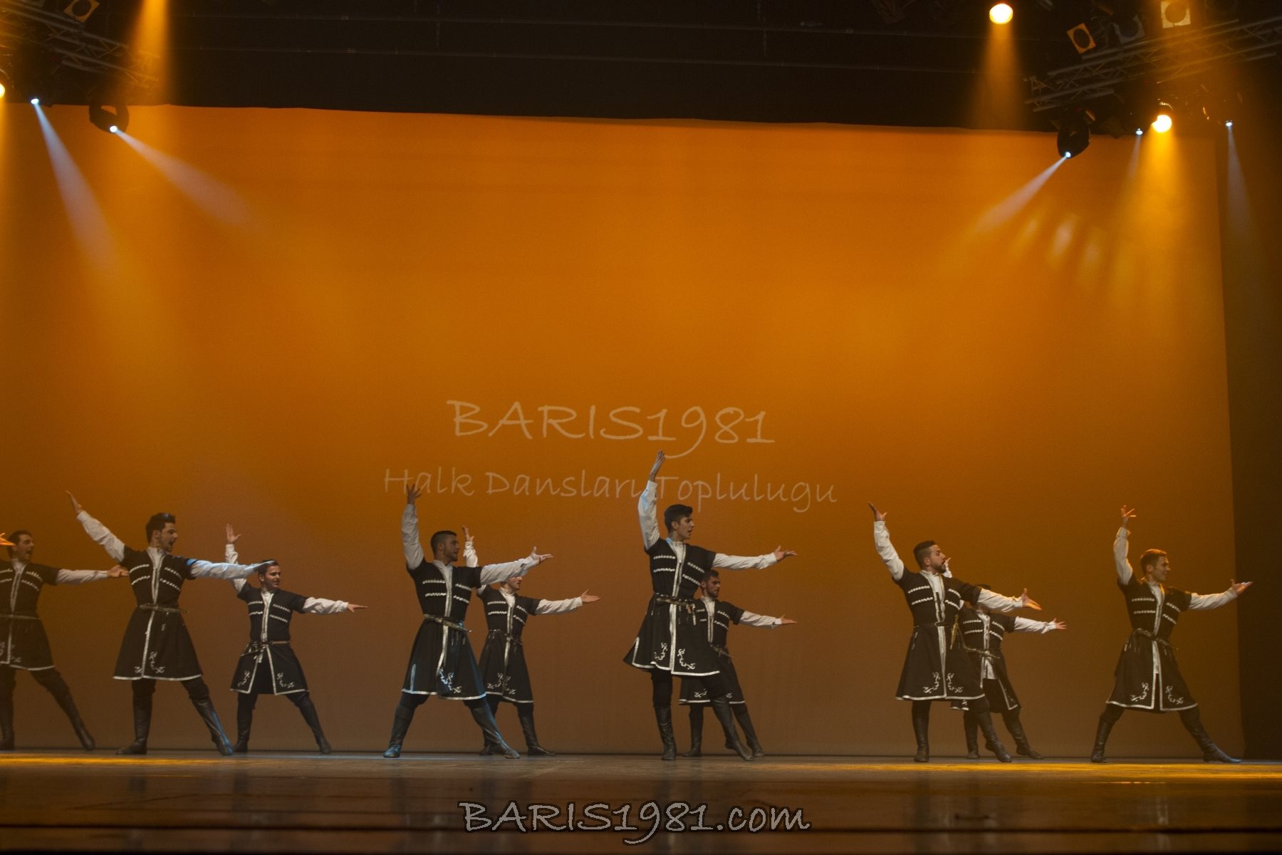 1402118 10152038423287969 438767058 o