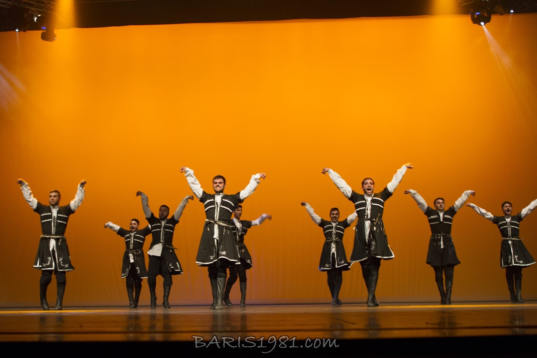 902926 10152038436082969 2020878177 o